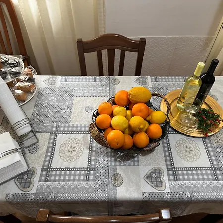 Casa C&s Nyaraló Mascali